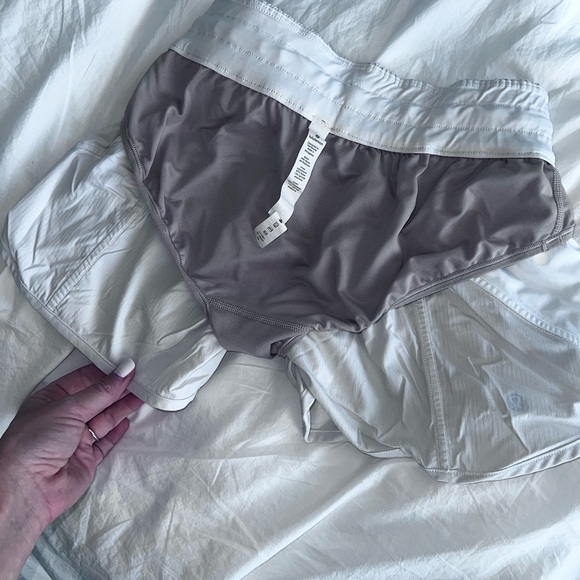 Lululemon Hotty Hot Shorts [Size: 6] - Picture 5 of 7